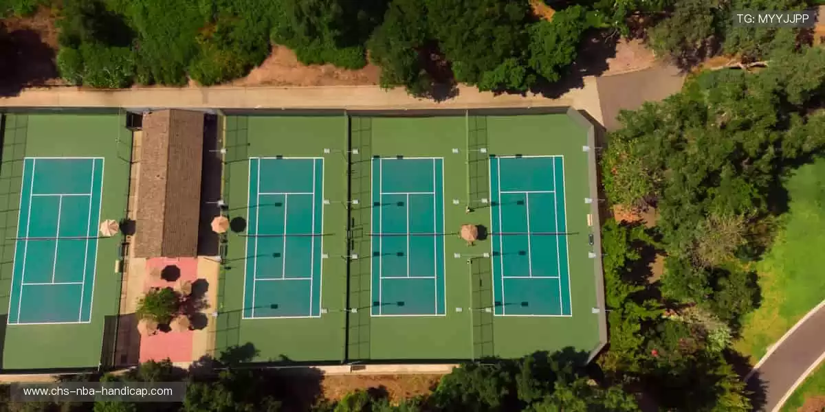 周边好物，粉丝专属！👕🎁 从球衣到纪念章，把热爱穿在身上！